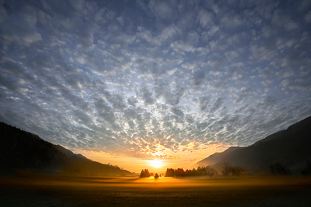 LN320045 Sonnenaufgang im Konstanzer Tal