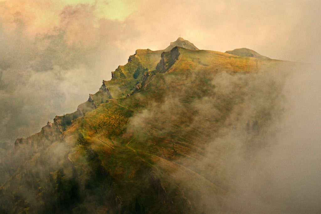 LN320044 Rindalphorn im Nebel