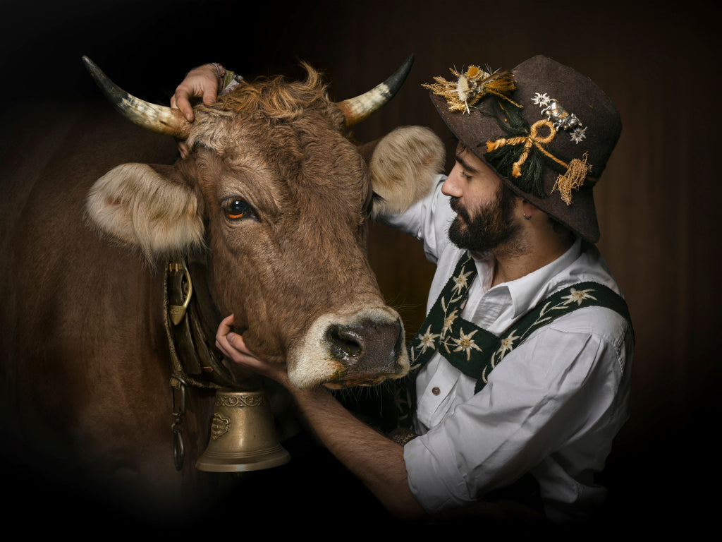 MT430001 Hirte und Kuh