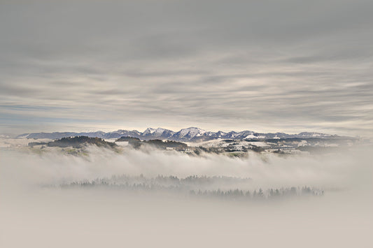 LN320045 Panorama Nagelfluhkette mit Nebel